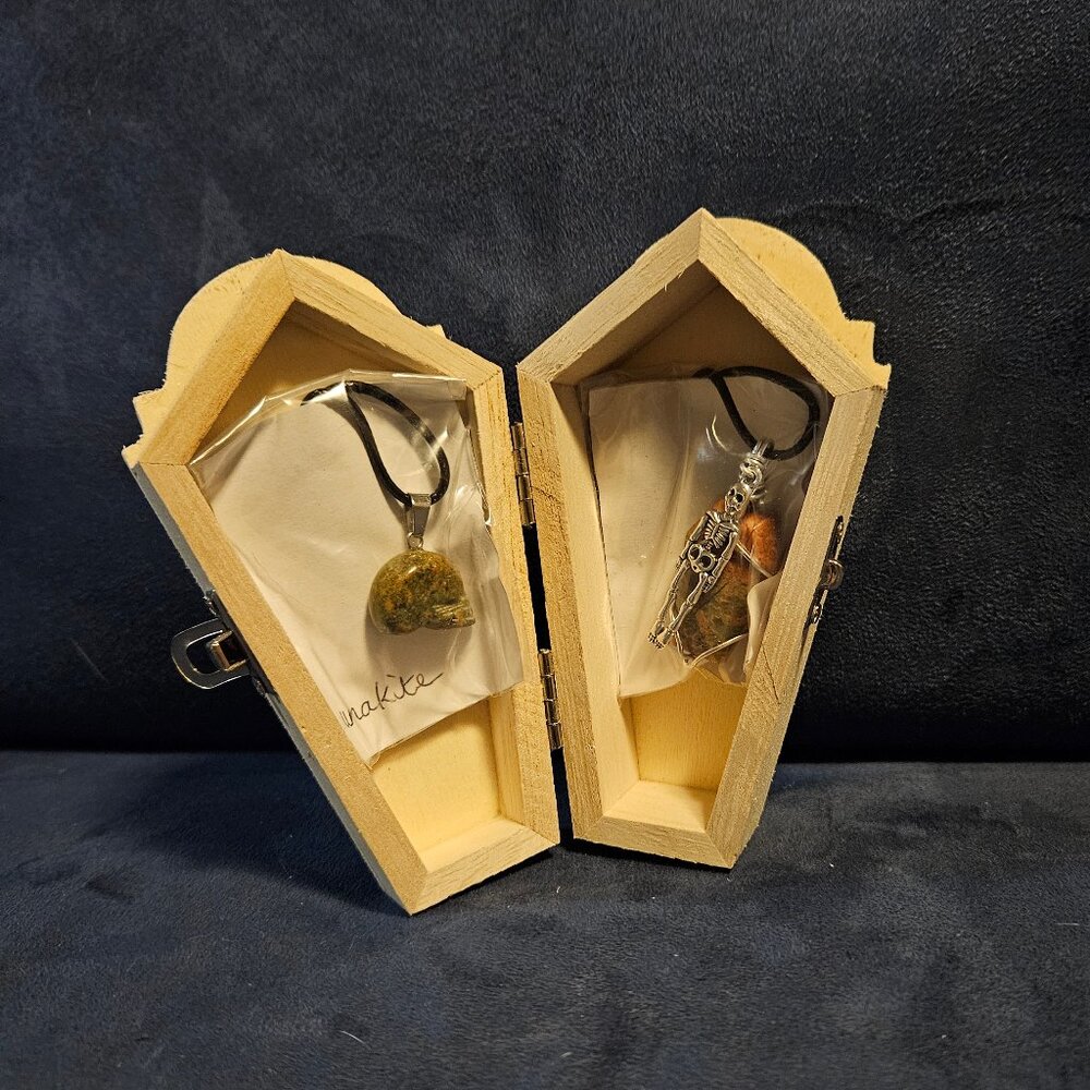 Unakite skull & coffin, with skeleton, gemstone/crystal pendants, & jewelry box